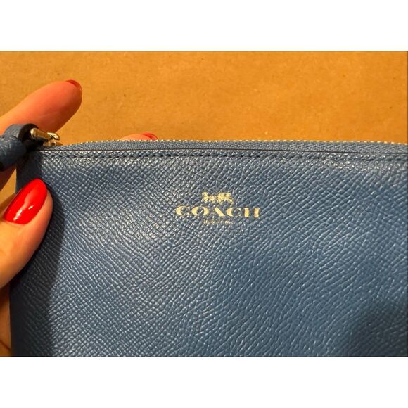 Coach Wristlet - Picture 2 of 6
